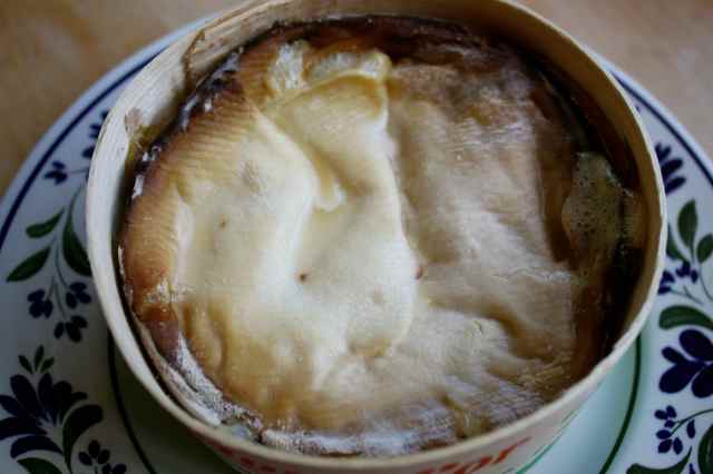 Mont d'Or fresh from the oven