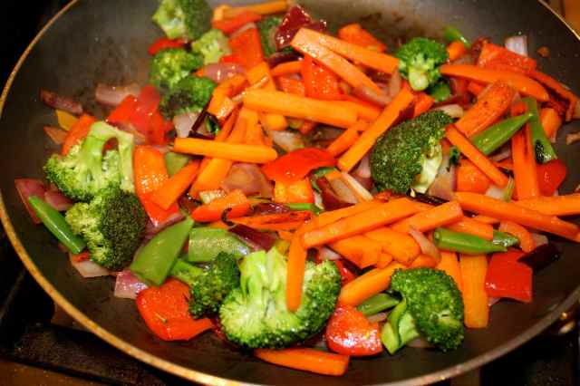 veggies in wok