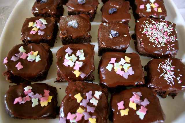 Easter chocolate cakes