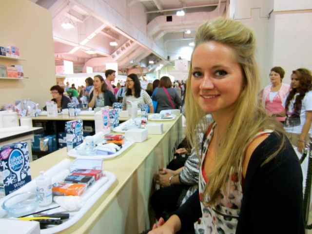 Lara at cake decorating