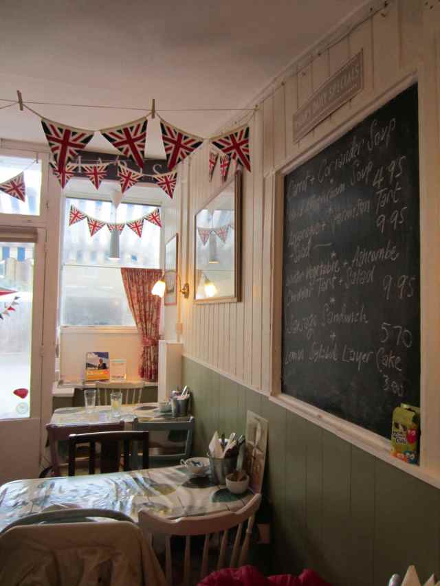 Oscars festival cafe interior 1