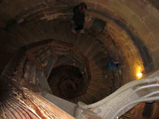L and H descend stair case