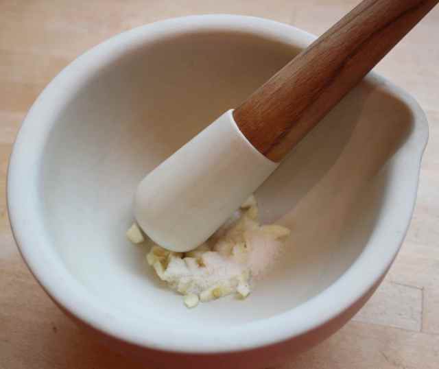 garlic and salt in P&M