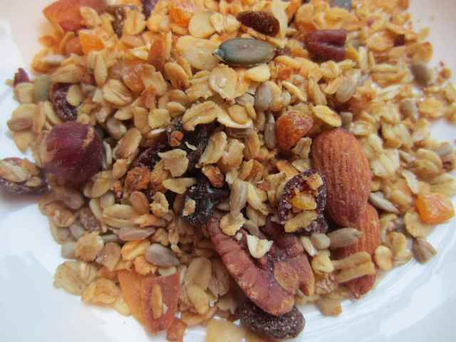 nutty muesli