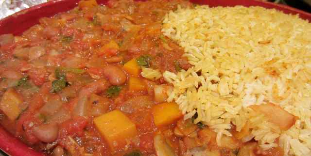 Pinto bean chilli and rice