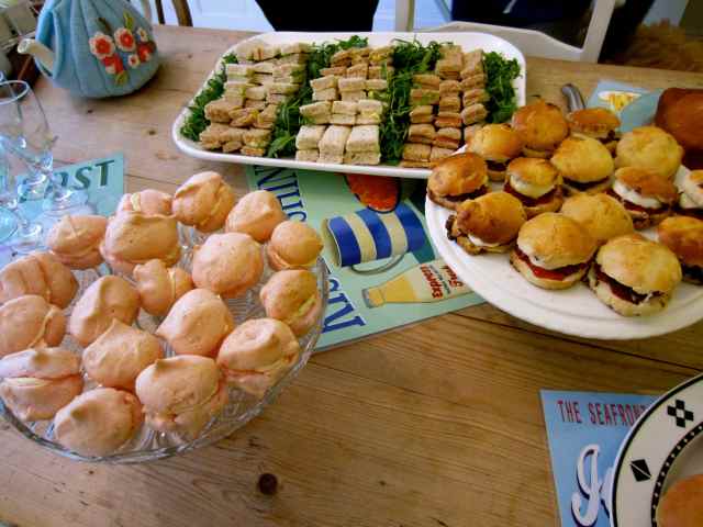 Afternoon tea at M's