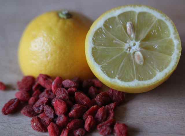 goji berries and lemon