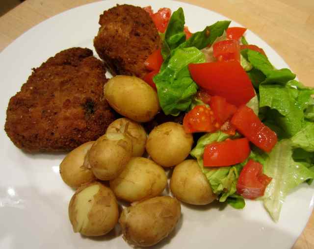chicken, potatoes and salad