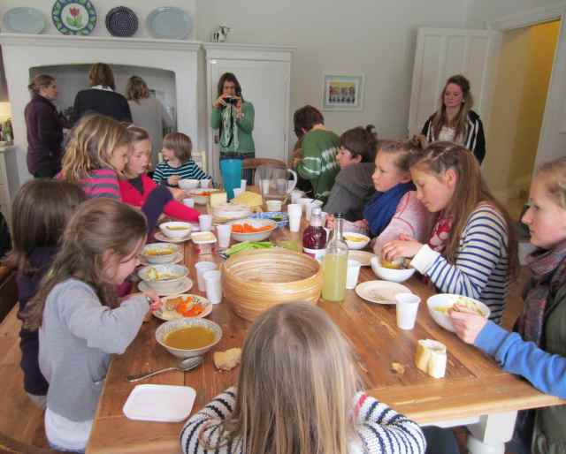 Chiclren's lunch first