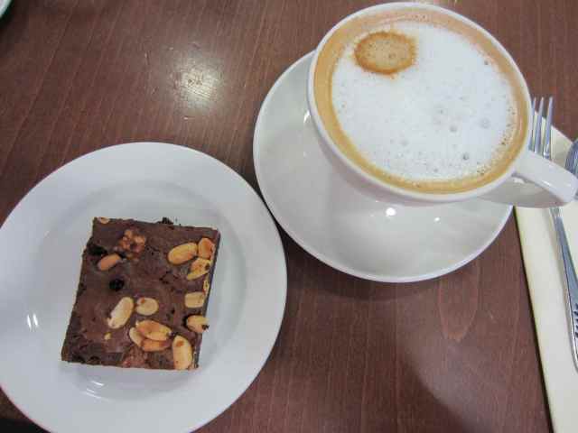 Snickers Brownie and latte