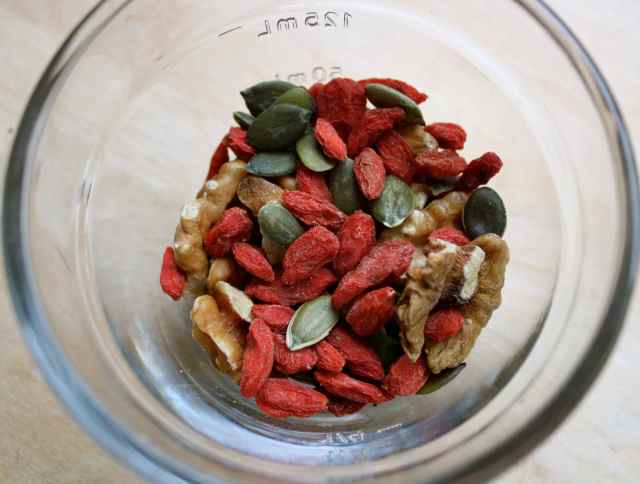 Goji, seeds and nuts