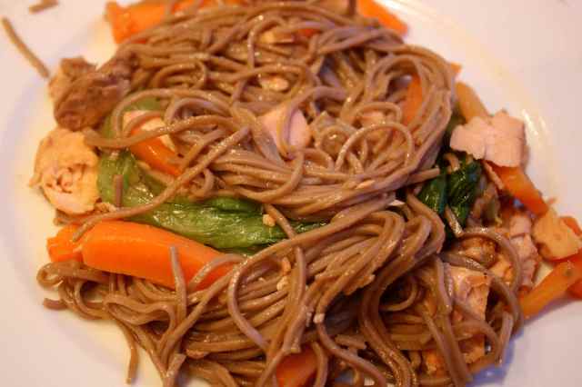 soba noodles with salmon, pak choi and carrots