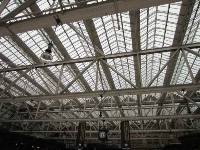 Glasgow station ceiling