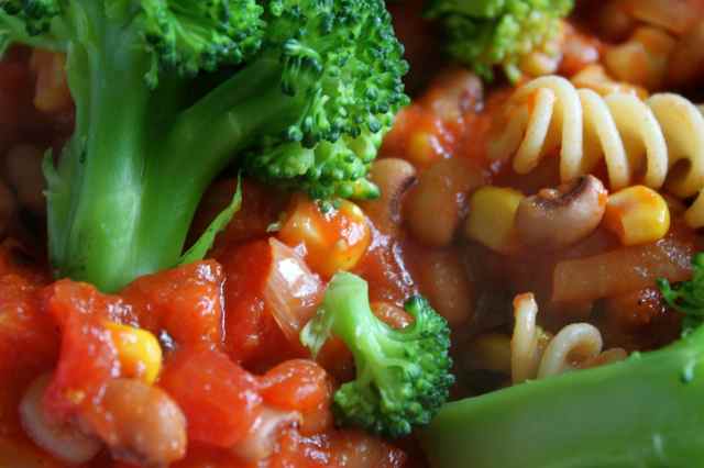 Pasta with broccoli and beans