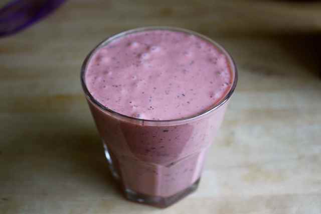 berry and orange smoothie