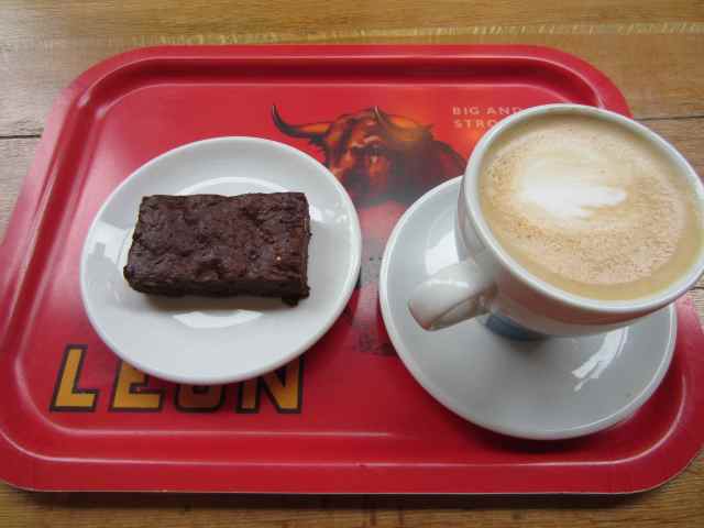 Leon brownie and coffee