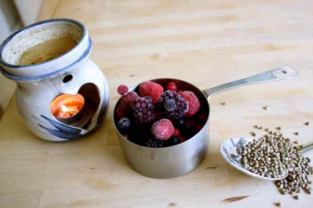 oil burner berries and seeds