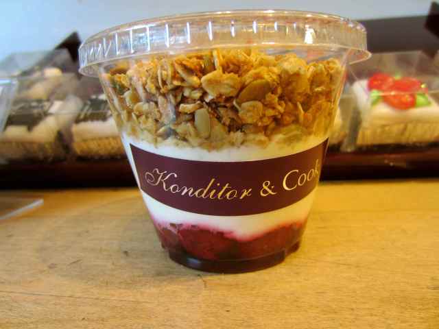 K&C granola and yogurt