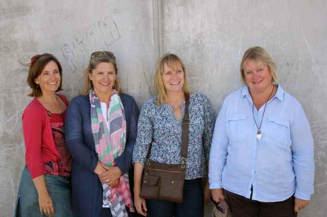 Zoe and her sisters 1