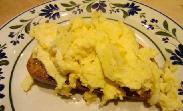 Scrambled egg on sourdough