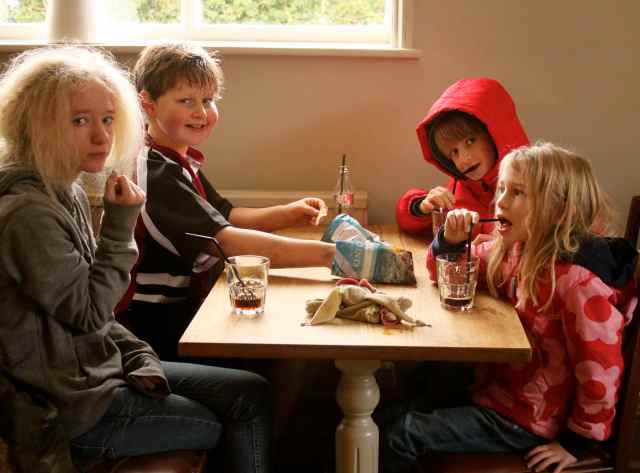 H and cousins in Milk House