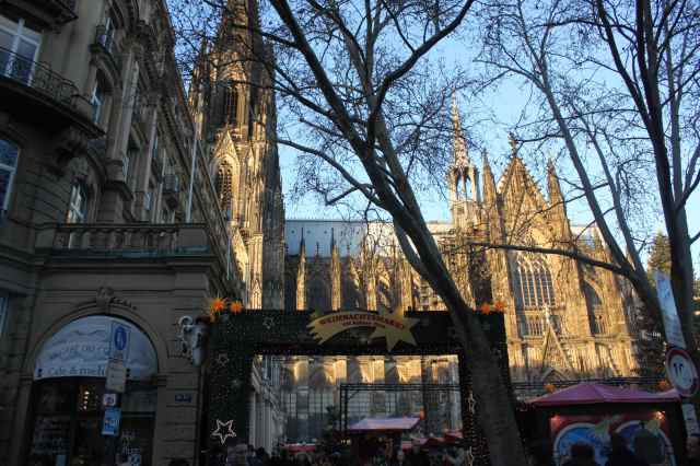 Christmas market at Cologne cathedral