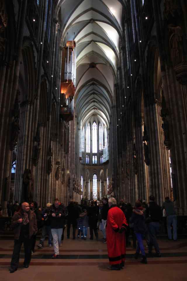 inside Koln Dom