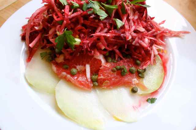 kohlrabi and grapefruit salad