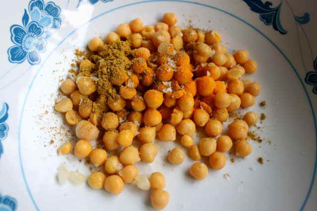 spicing chick peas