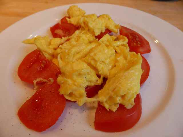 tomatoes and scrambled eggs