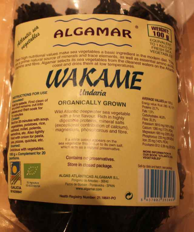 Wakame in packet