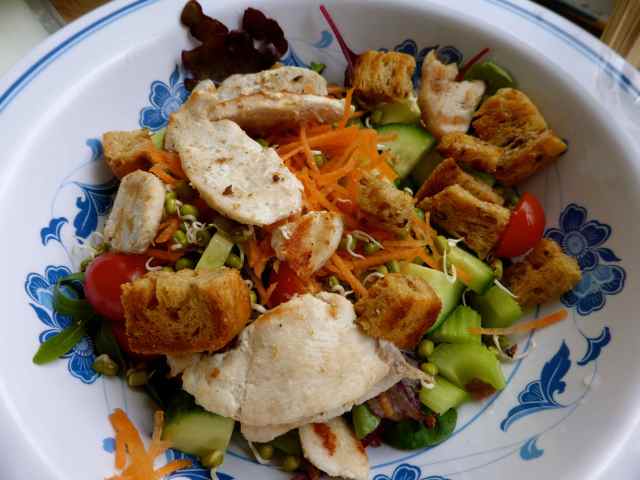 chicken, salad, croutons