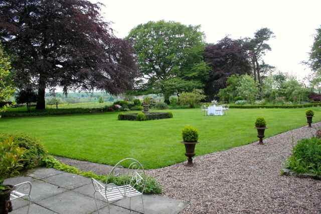 Alstonefield Manor Garden