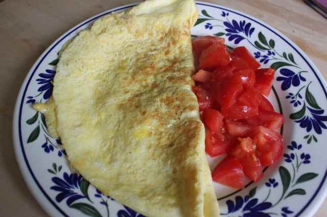 cheese and tomato omelette