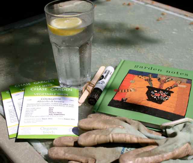 garden notes and gloves