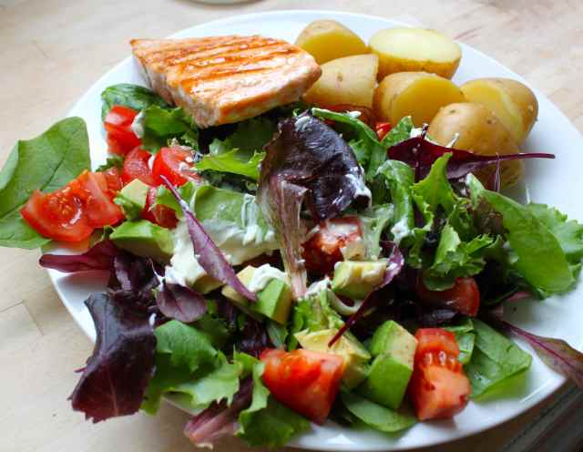 salmon and potato salad 31-5-14