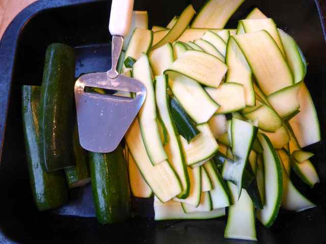 Courgettes and cheese grater