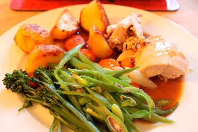 Roast chicken dinner 31-8