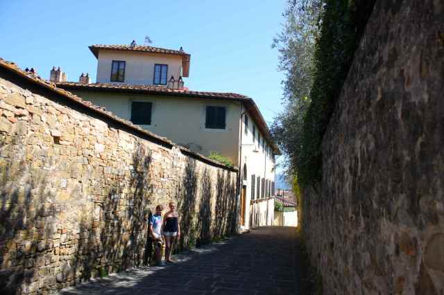 walking to Boboli 3