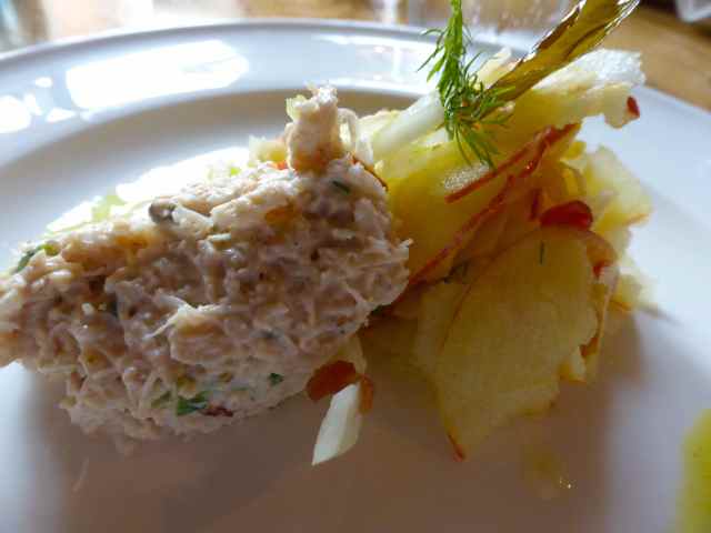 crab with apple and fennel salad