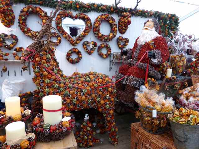santa and reindeer dried fruit