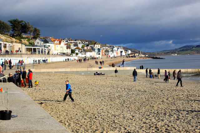 walking in Lyme Bay