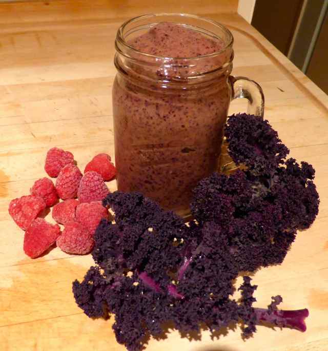 purple kale smoothie