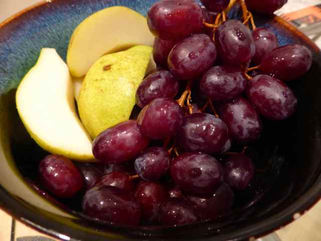 pear and grapes 1-4-15