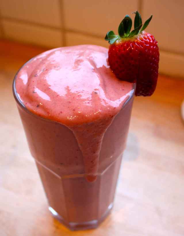 strawberry smoothie 2-4-15