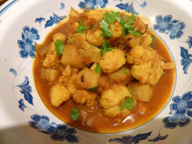 cauliflower and potato curry