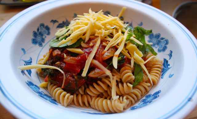 pasta and kale sauce