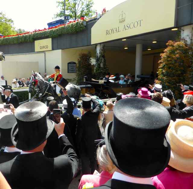 The Queen at Ascot 2015