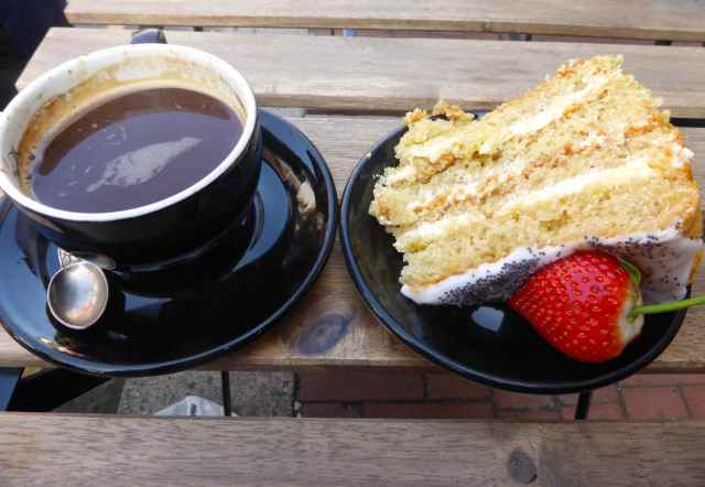 coffee and lemon sponge