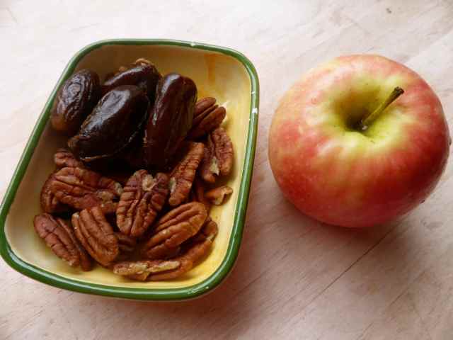 oecans, dates and apple
